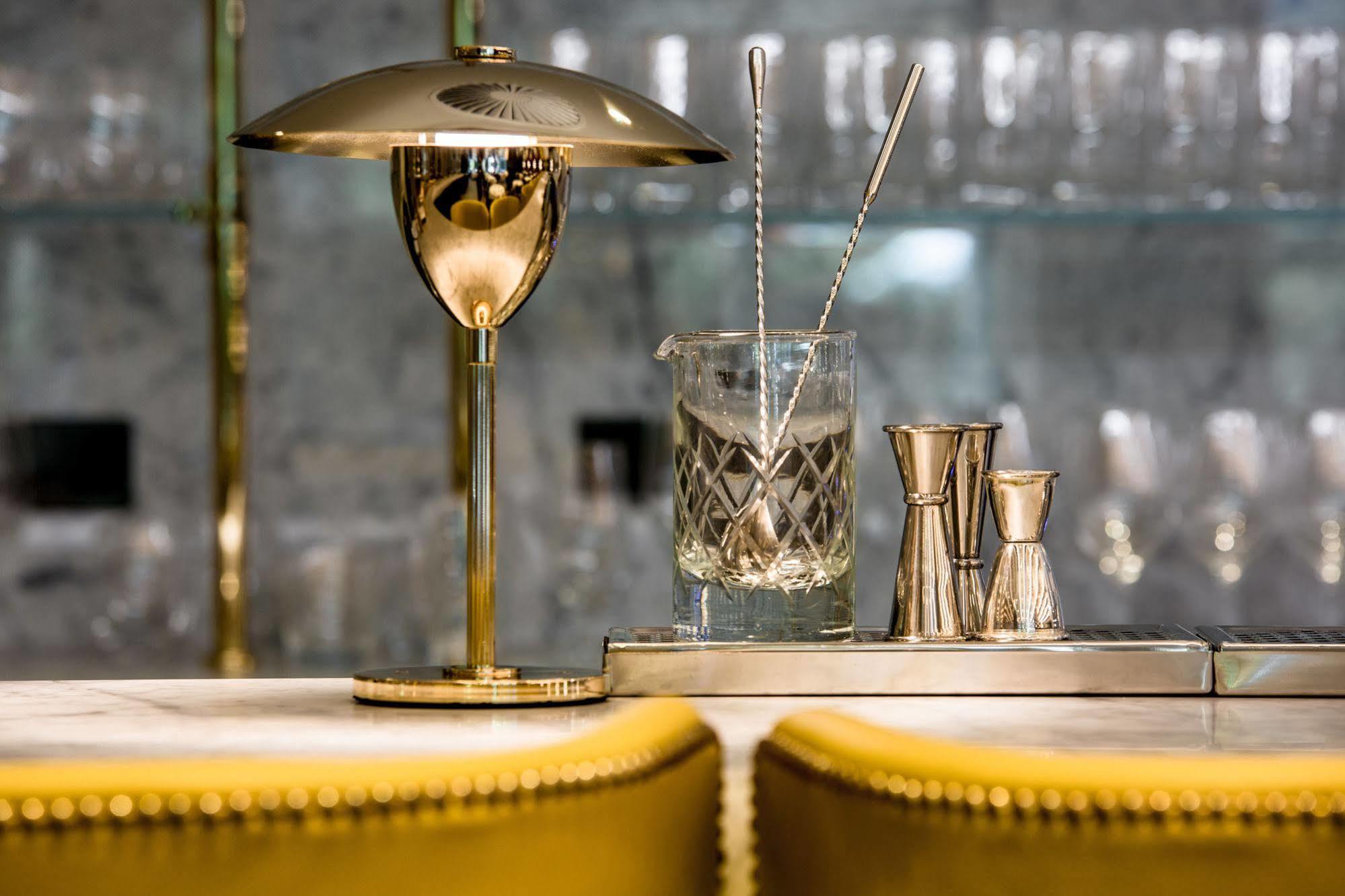 Devonshire Club & Hotel Лондон Екстериор снимка